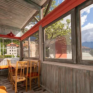 Apartment Absteige Innsbruck- Zentrale Ferienapartments Mit Balkon Und Gartennützung Innsbruck