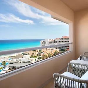 Wyndham Grand & 5*, Cancun Mexico